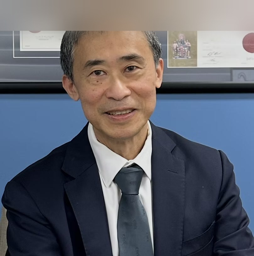 Dr. David Chin